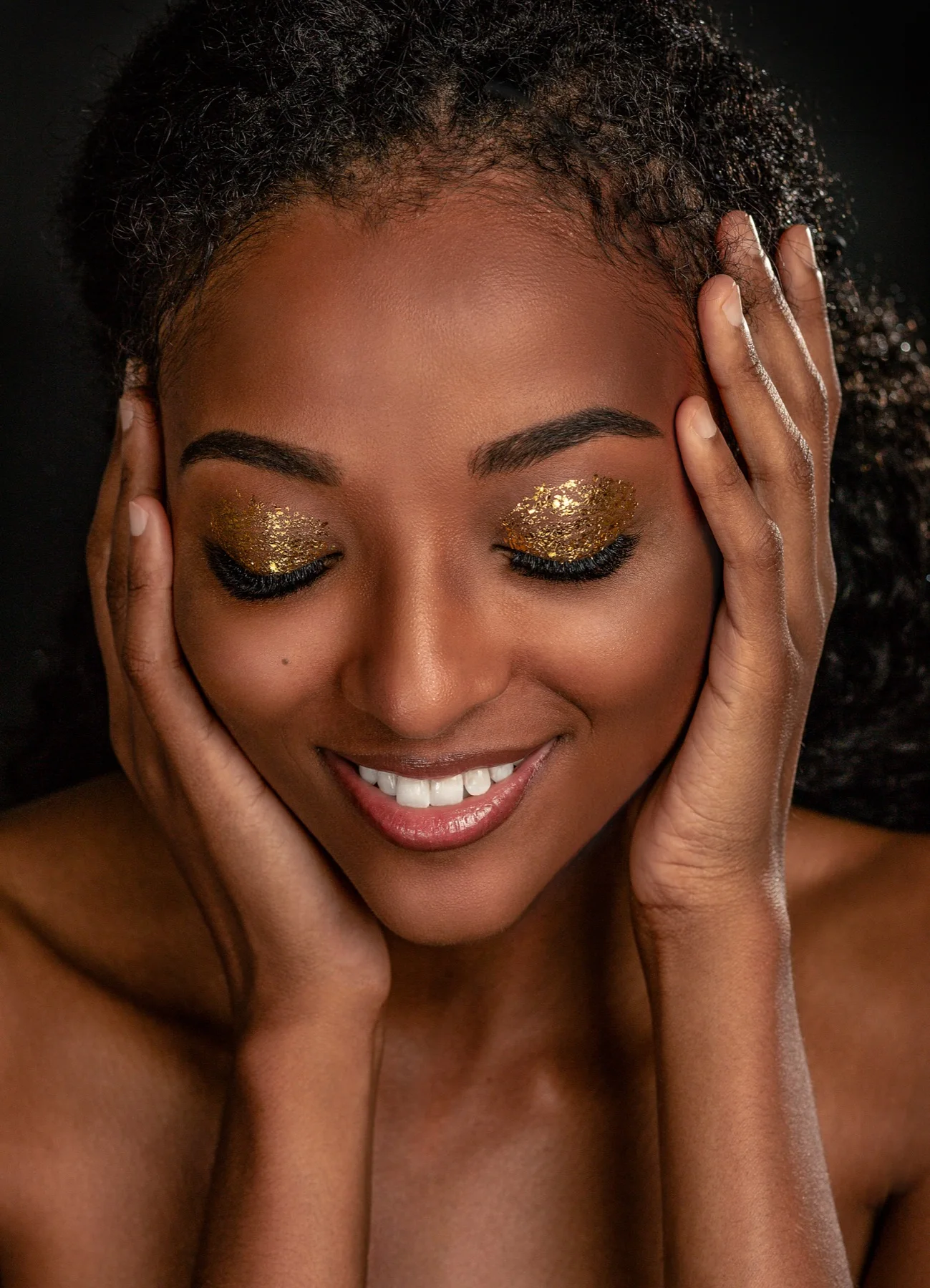 Beauty's Secret lash extensions with gold eyelid foil